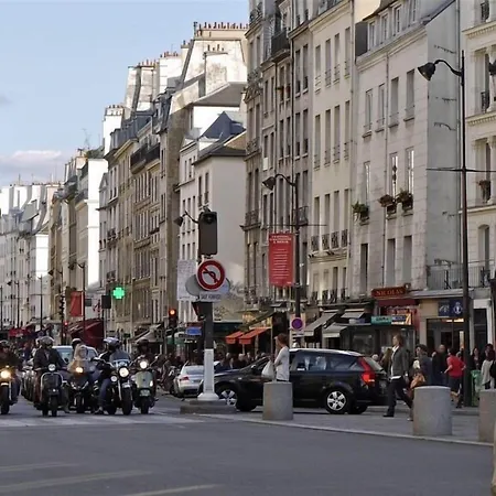 Blue Nights 108 4* 파리