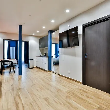 호텔 Blue Nights 108