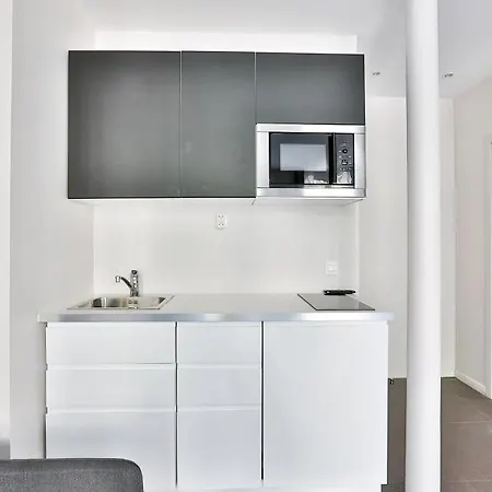 Blue Nights 108 파리