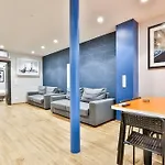 Hotell Blue Nights 108